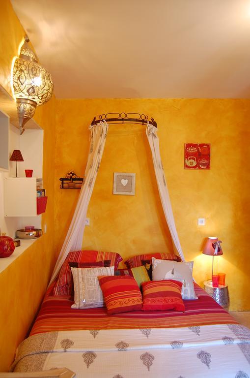 Maison D'Hotes Le Mas De Lila Vers-Pont-du-Gard Rom bilde