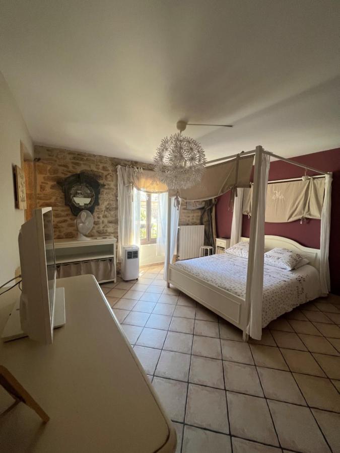 Maison D'Hotes Le Mas De Lila Vers-Pont-du-Gard Eksteriør bilde