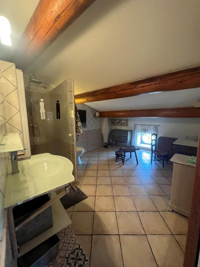 Maison D'Hotes Le Mas De Lila Vers-Pont-du-Gard Eksteriør bilde